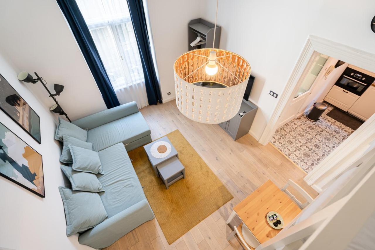 Youth Motive Studio With Gallery Budapest Exteriör bild